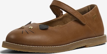CAMPER Ballet Flats 'Savina Twins' in Brown: front