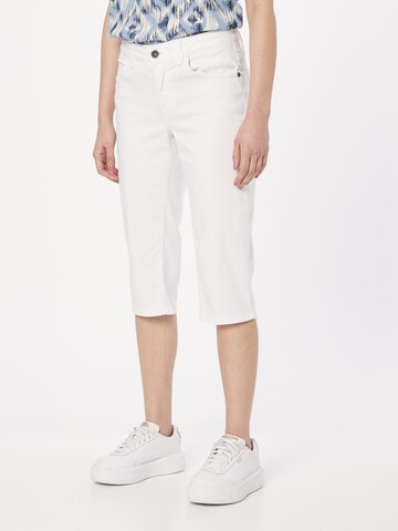 Soccx Slim fit Pants in White: front