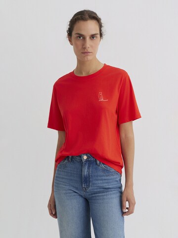 Mavi Shirt in Red: front