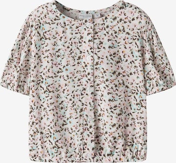 NAME IT - Blusa en blanco: frente