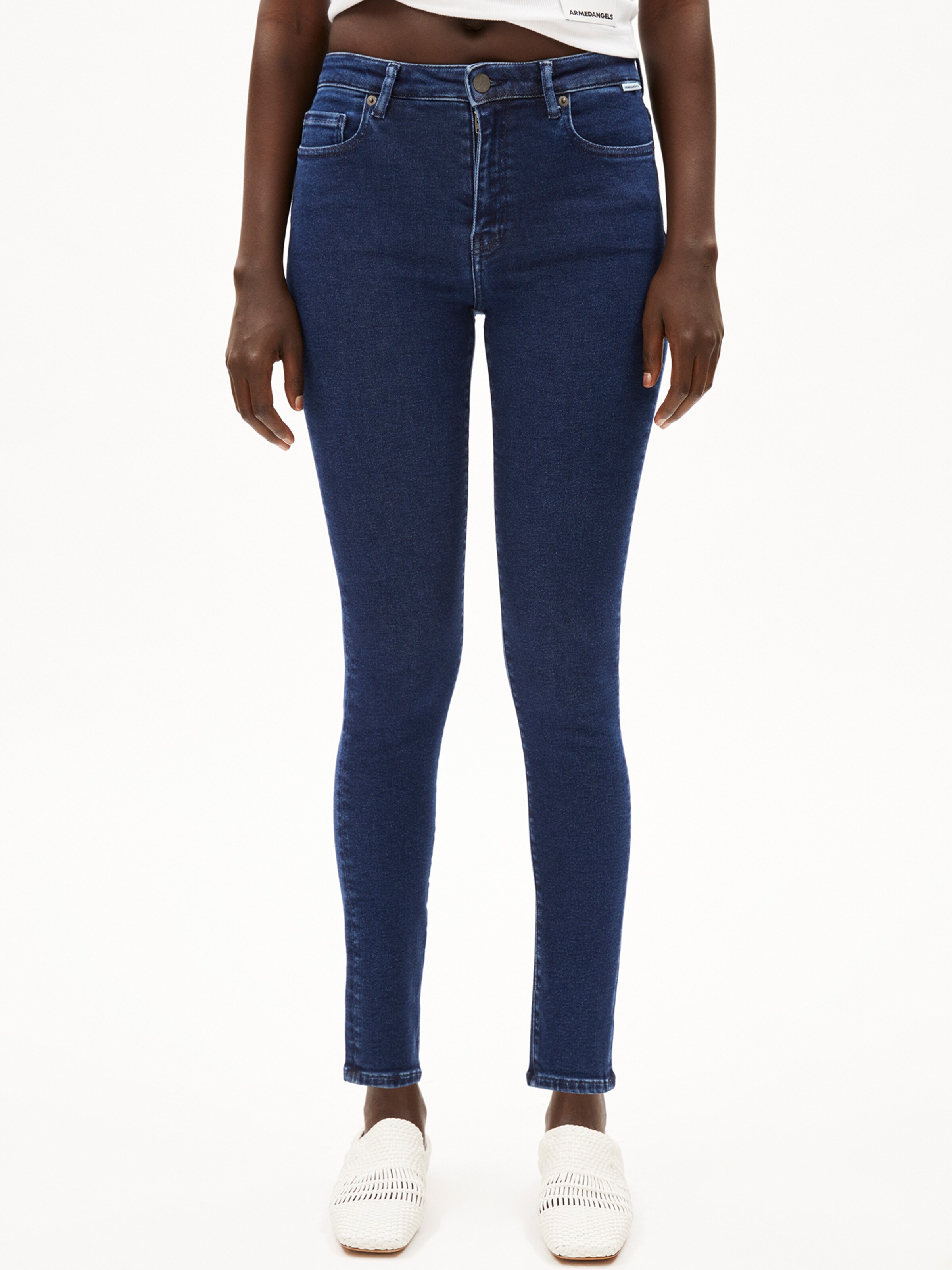 ARMEDANGELS Skinny Jeans in Blue: front