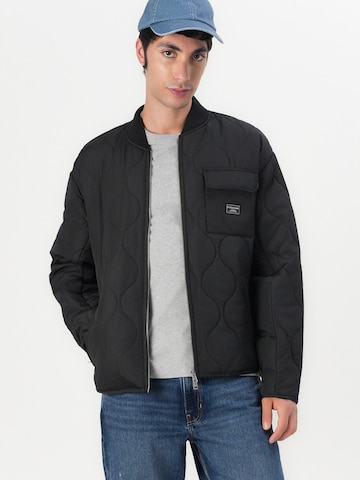 GUESS JEANS Átmeneti dzseki - fekete