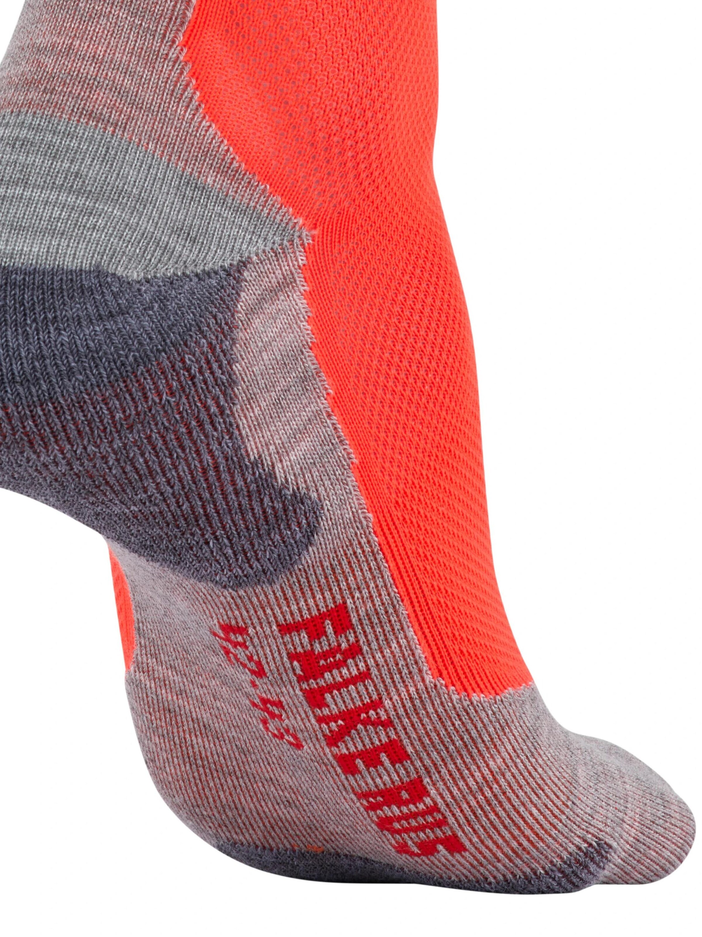 FALKE Athletic Socks 'RU5 Race Short' in Red