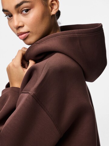 PIECES Sweat jacket 'PCBucuba' in Brown