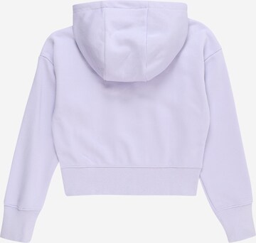 Nike Sportswear Sweatshirt in Lila