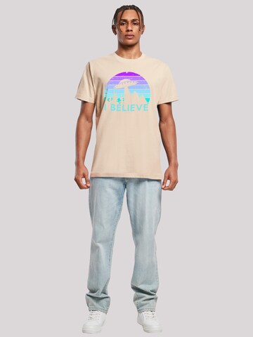 T-Shirt 'I Believe UFO Alien Raumschiff Retro' F4NT4STIC en beige
