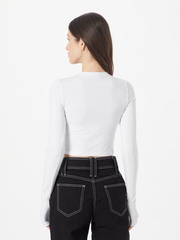 WEEKDAY T-shirt i svart