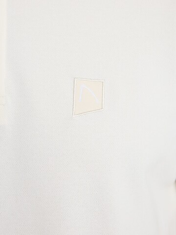 CHASIN' Poloshirt 'Nael' in Weiß