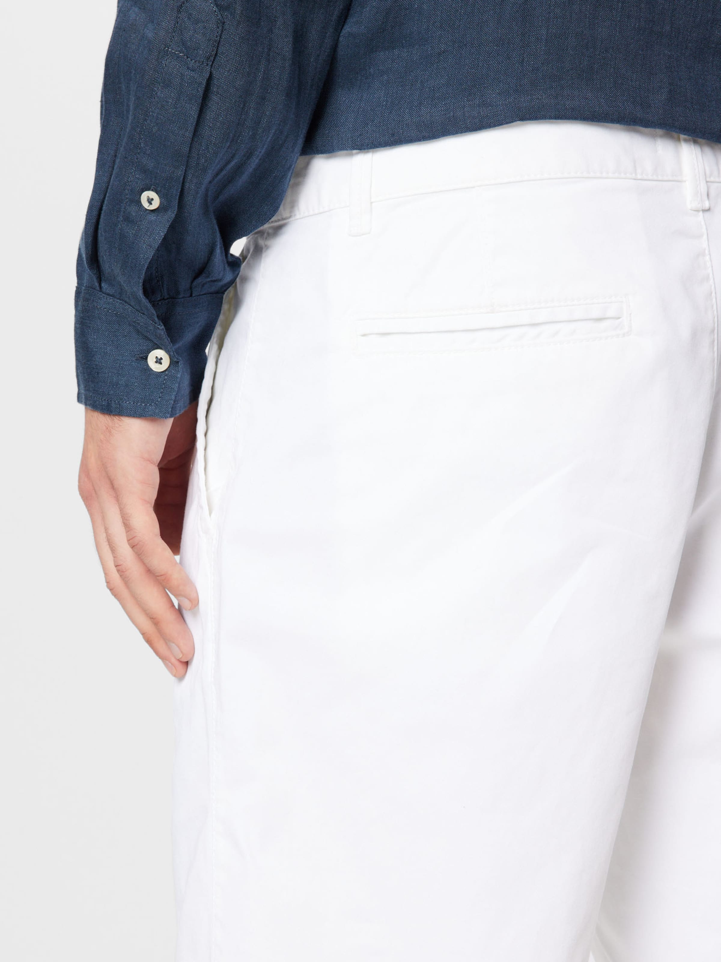 UNITED COLORS OF BENETTON Shorts para hombres Comprar online ABOUT YOU