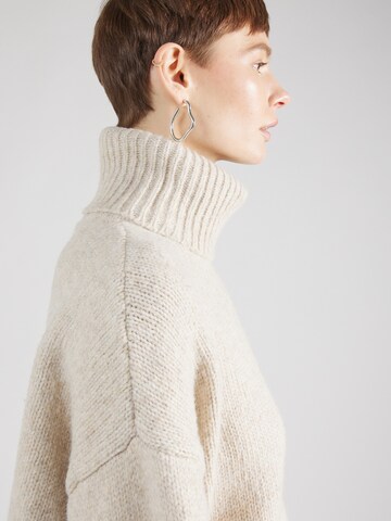 TOPSHOP Sweater in Beige