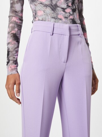 YAS Flared Pantalon 'BLURIS' in Lila