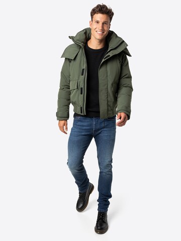 Veste mi-saison 'Everest' Superdry en vert