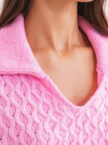 Pullover di MixRay in rosa