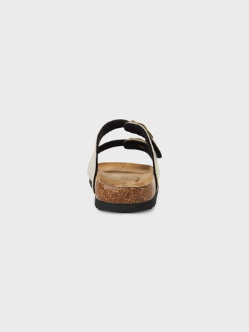 NAME IT - Zapatos abiertos 'NKNFlint' en beige