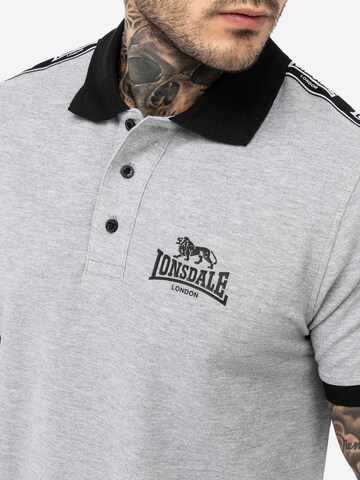 Maglietta 'Setter' di LONSDALE in grigio