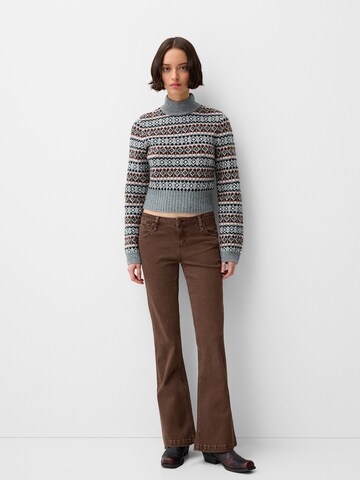 regular Pantaloni di Bershka in marrone