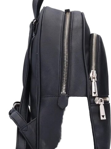 GUESS Rucksack 'MANHATTAN 2'‌‌‌‌‌‌‌ in Schwarz