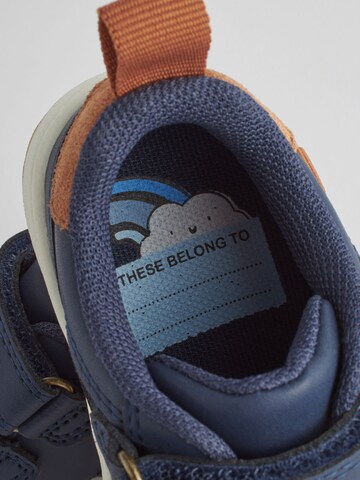 Baskets Next en bleu