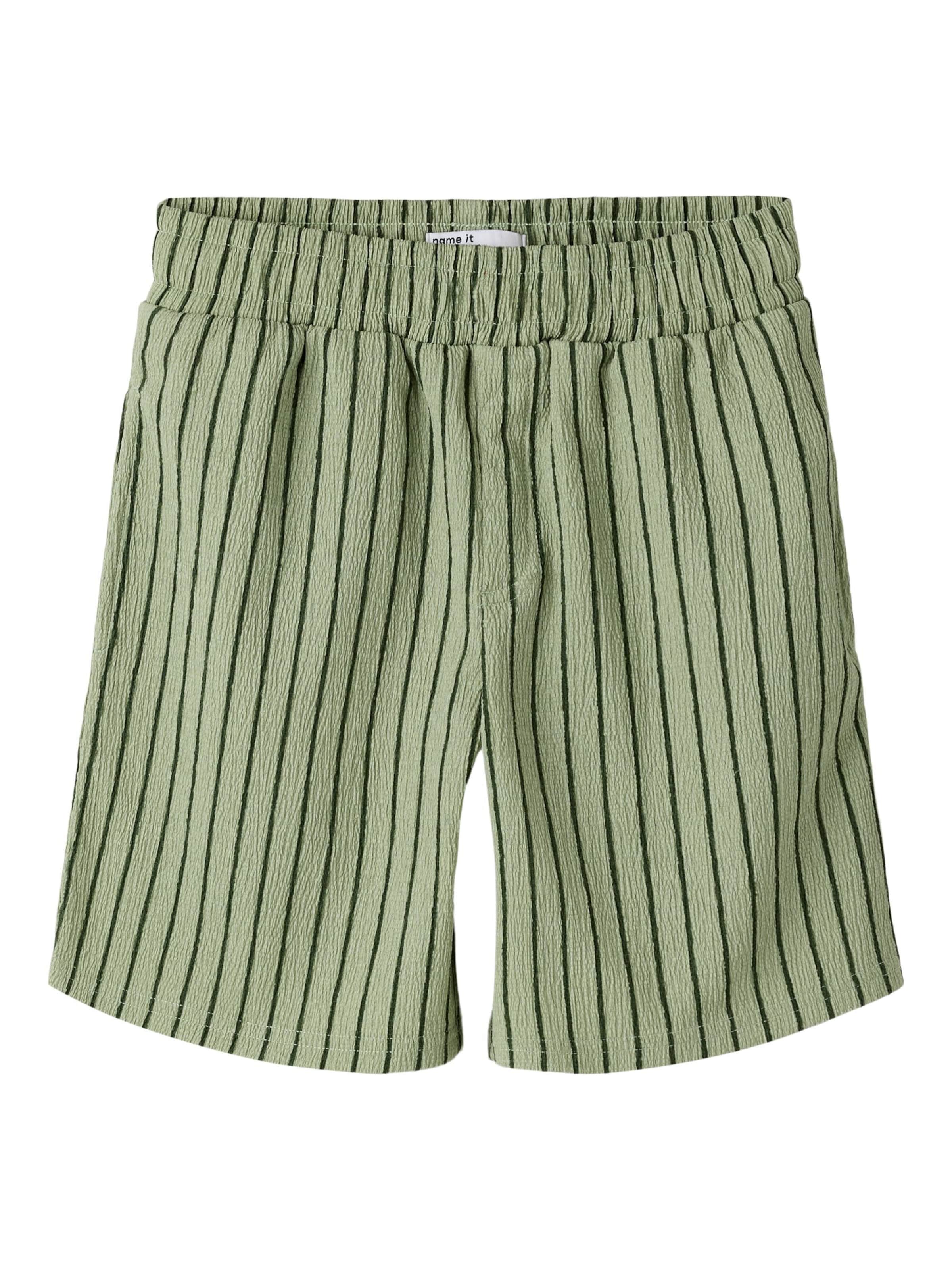 Regular Pantalon NAME IT en vert : devant
