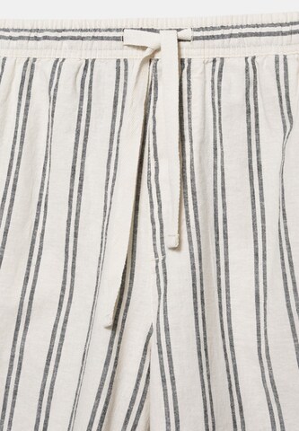Largi Pantaloni de la Pull&Bear pe bej