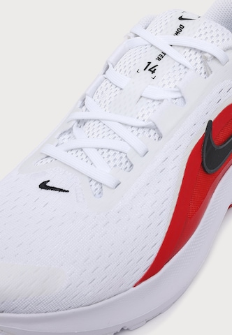 NIKE Обувь для бега в Белый