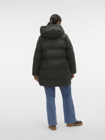 Vero Moda Curve Winterjas 'NOE' in Groen