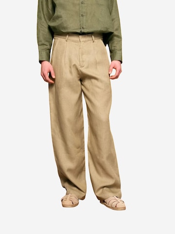 Giesto Baggy Pleat-front trousers in Green: front