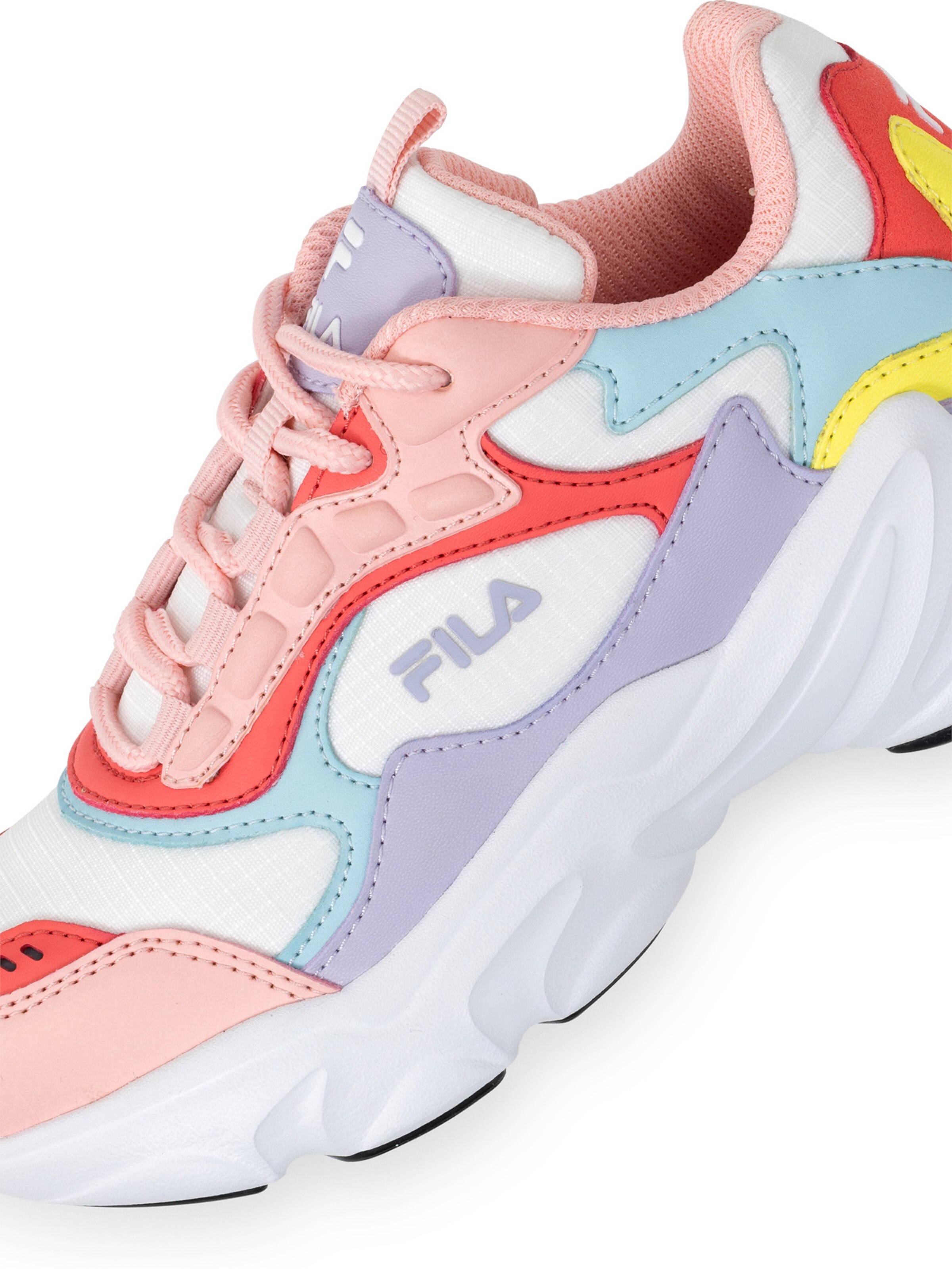 FILA Сникърси в бяло