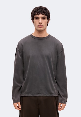 T-Shirt HOLLISTER en noir : devant