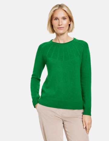 GERRY WEBER Sweater in Green: front