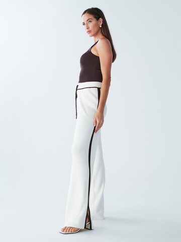 Wide leg Pantaloni 'ELENOR' di BWLDR in bianco