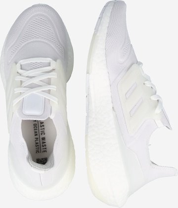 ADIDAS SPORTSWEAR Sneaker 'Ultraboost 22' in Weiß