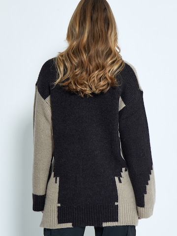 Pullover 'Laurina' di minus in nero