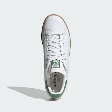 Baskets basses 'Stan Smith' ADIDAS ORIGINALS en blanc