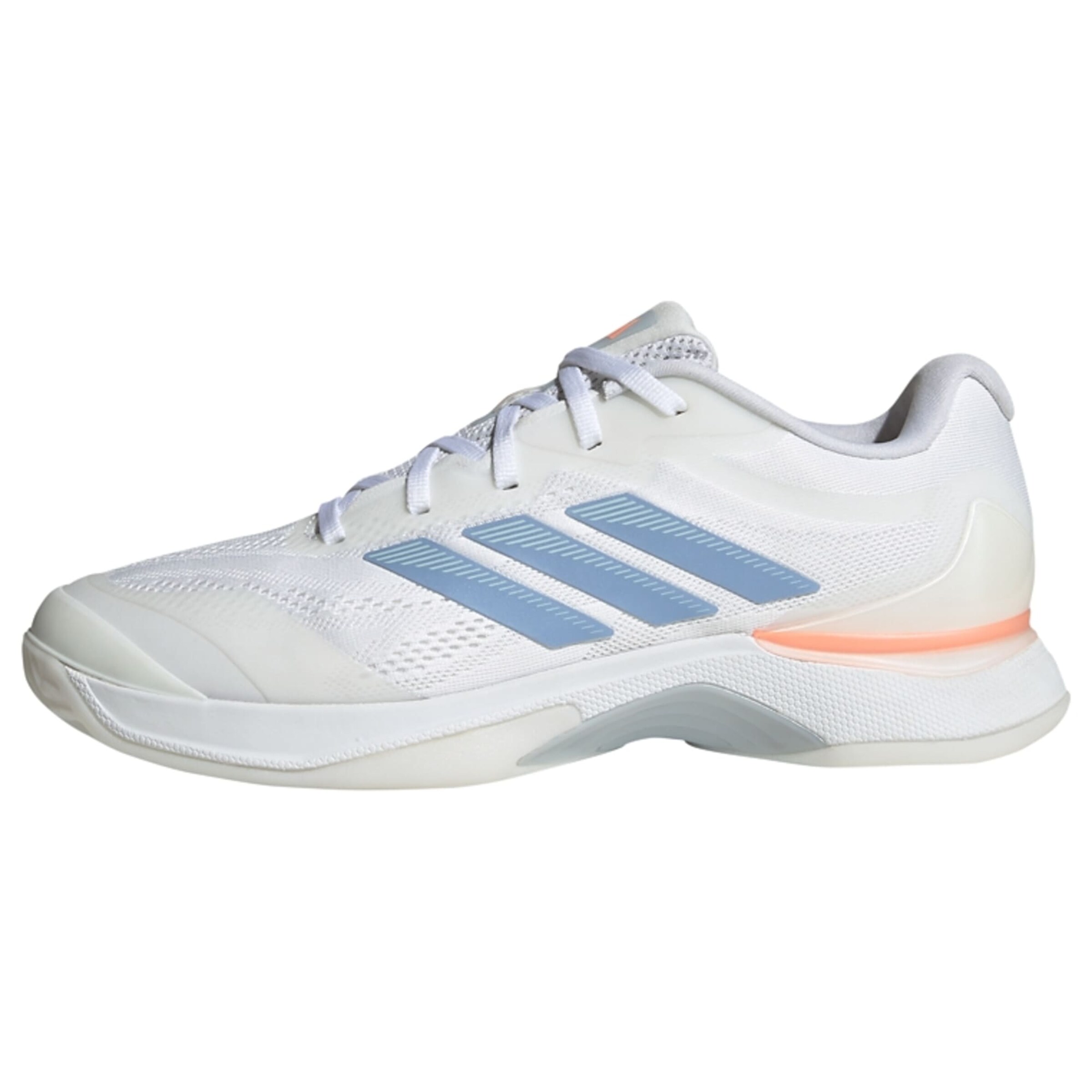 Chaussure de sport 'Avacourt 3' ADIDAS PERFORMANCE en blanc : devant
