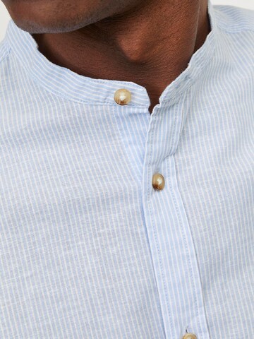 JACK & JONES Comfort fit Button Up Shirt 'Summer Band' in Blue