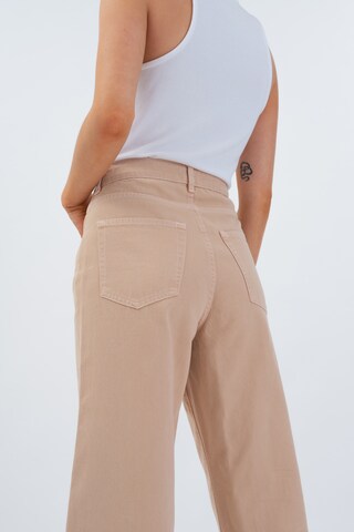 Loosefit Jeans di Aligne in beige