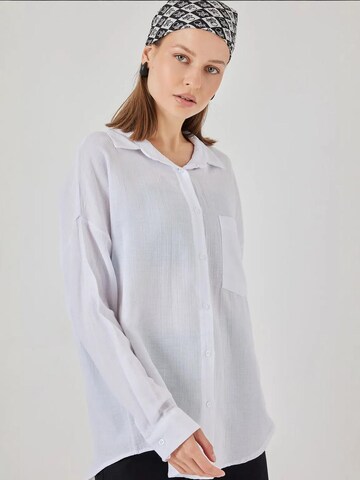 Bigdart Blouse in Wit