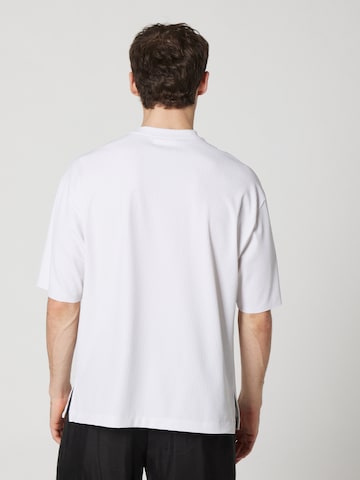 ABOUT YOU x Kevin Trapp - Camiseta 'Martin' en blanco