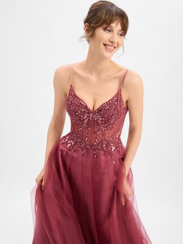 Robe de soirée Luxuar Fashion en rouge