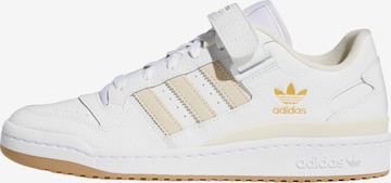 ADIDAS ORIGINALS Sneakers low 'Forum' i hvit: forside