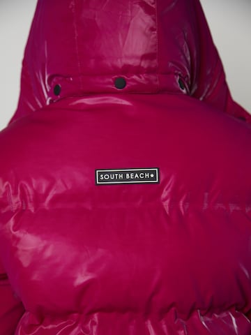 South Beach Urheilutakki värissä vaaleanpunainen