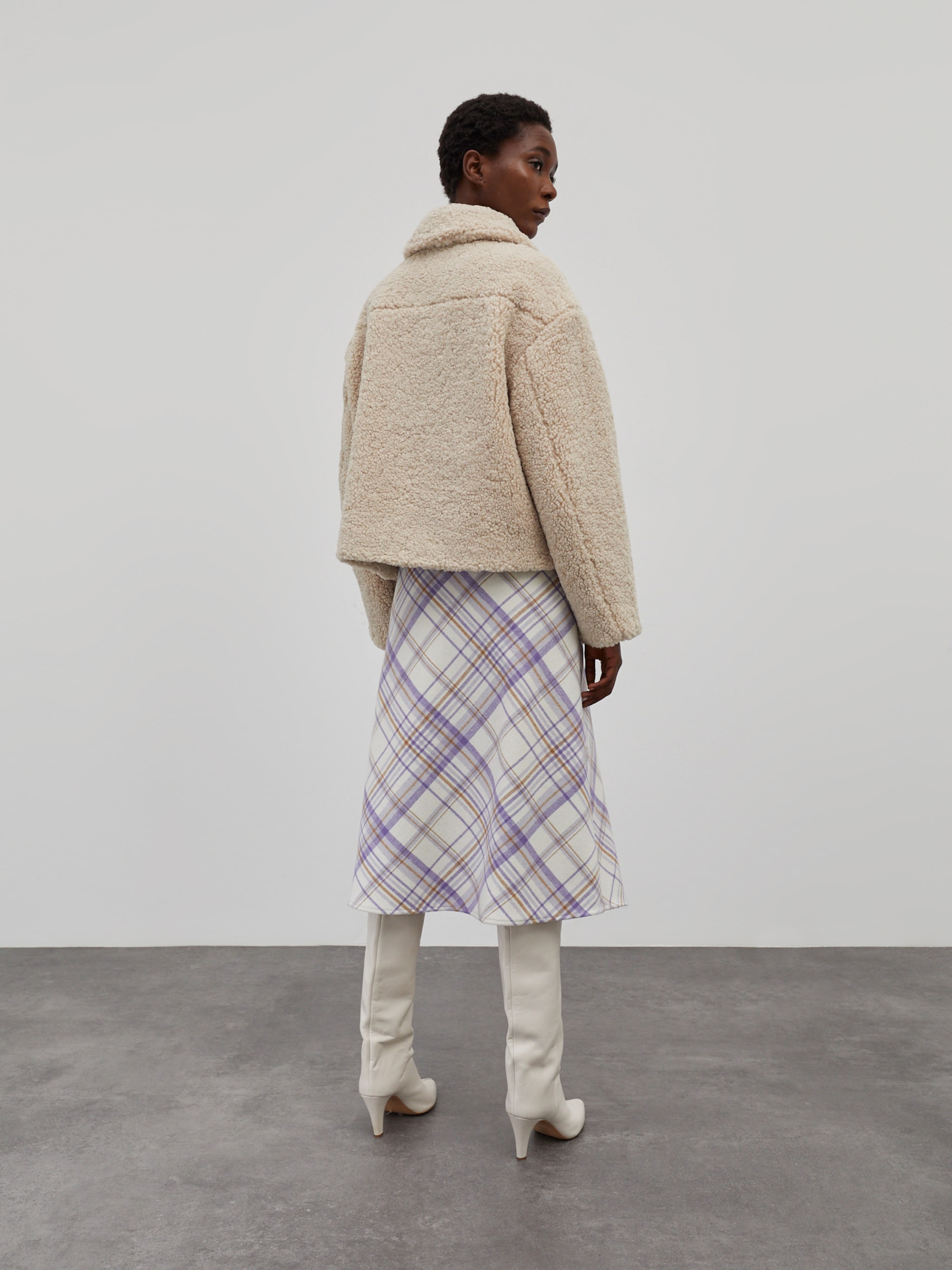 EDITED Producten Tussenjas 'Michika' Beige