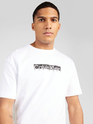 T-Shirt 'NEW YORK' Calvin Klein en blanc