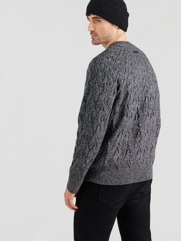 Calvin Klein Sweater in Grey