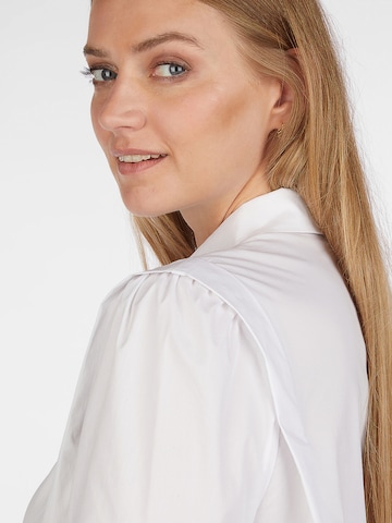 Lovely Sisters Blouse in White