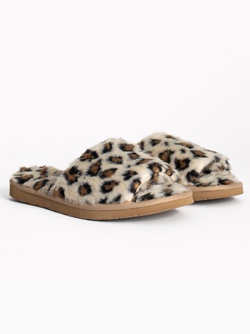 Minnetonka Slipper 'Lolo' in Beige