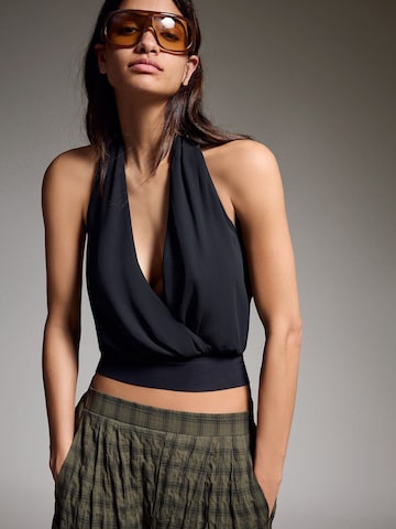 Bershka Top in Schwarz: Vorderseite