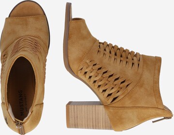 MUSTANG Ankle Boots in Brown