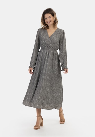 Robe Usha en noir : devant